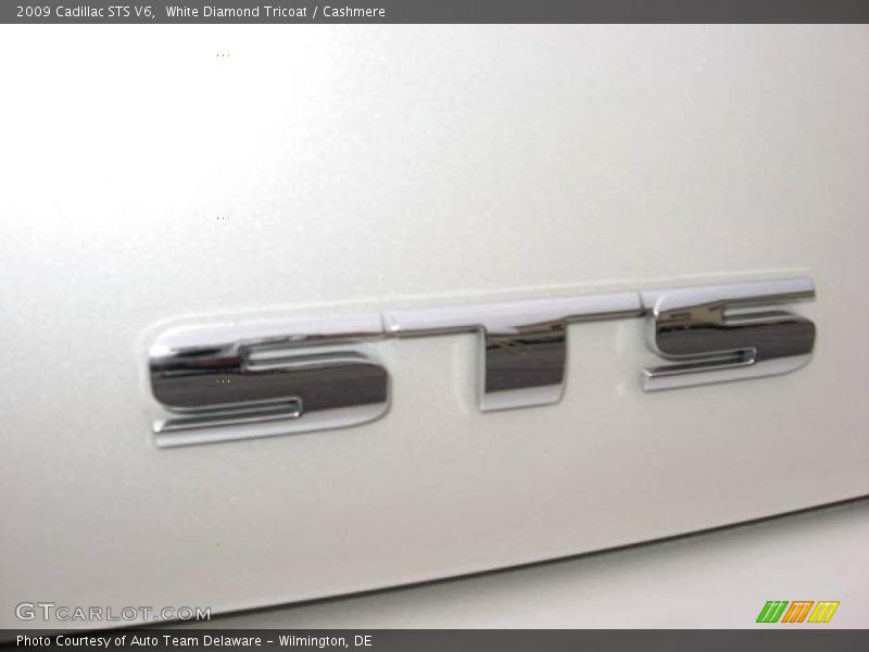 White Diamond Tricoat / Cashmere 2009 Cadillac STS V6