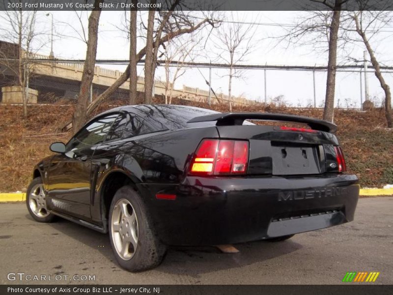 Black / Dark Charcoal 2003 Ford Mustang V6 Coupe