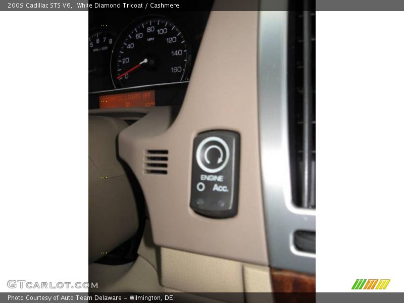 White Diamond Tricoat / Cashmere 2009 Cadillac STS V6