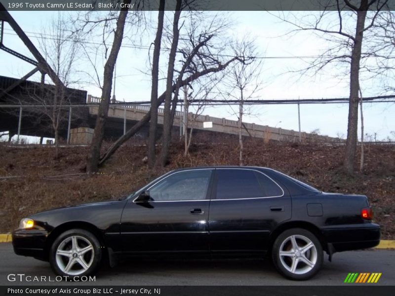 Black / Gray 1996 Toyota Camry LE Sedan