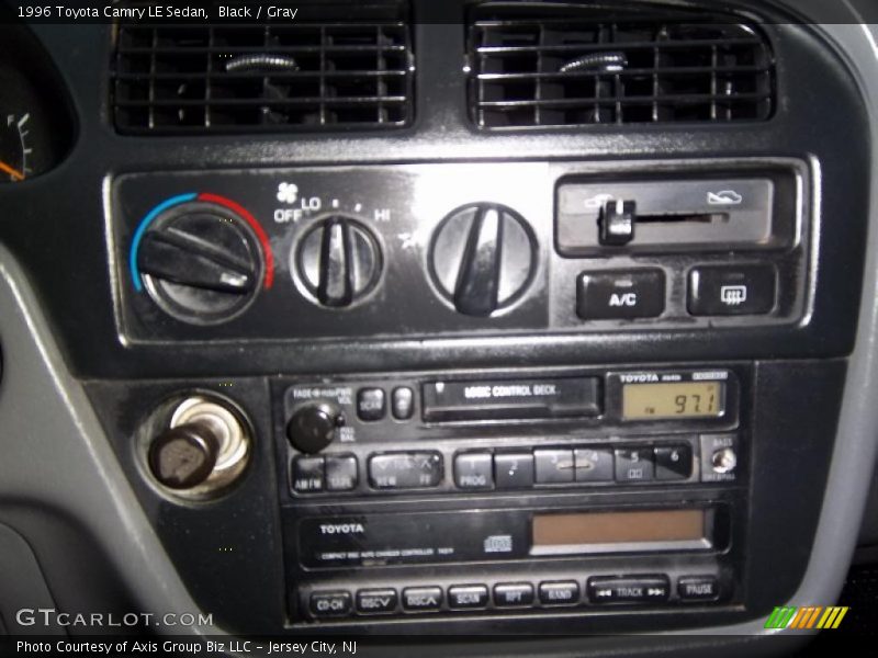 Black / Gray 1996 Toyota Camry LE Sedan