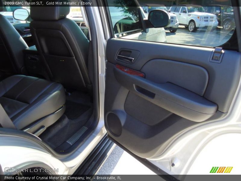Gold Mist Metallic / Ebony 2009 GMC Yukon SLT