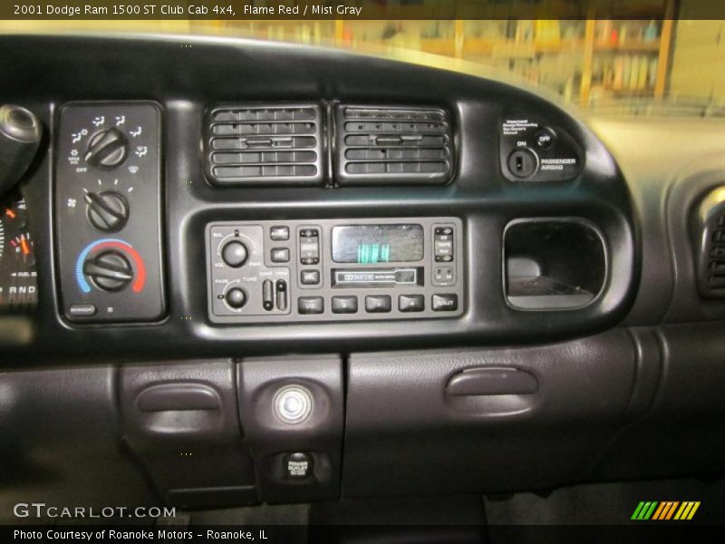 Flame Red / Mist Gray 2001 Dodge Ram 1500 ST Club Cab 4x4