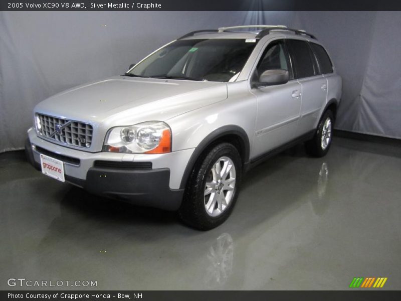 Silver Metallic / Graphite 2005 Volvo XC90 V8 AWD