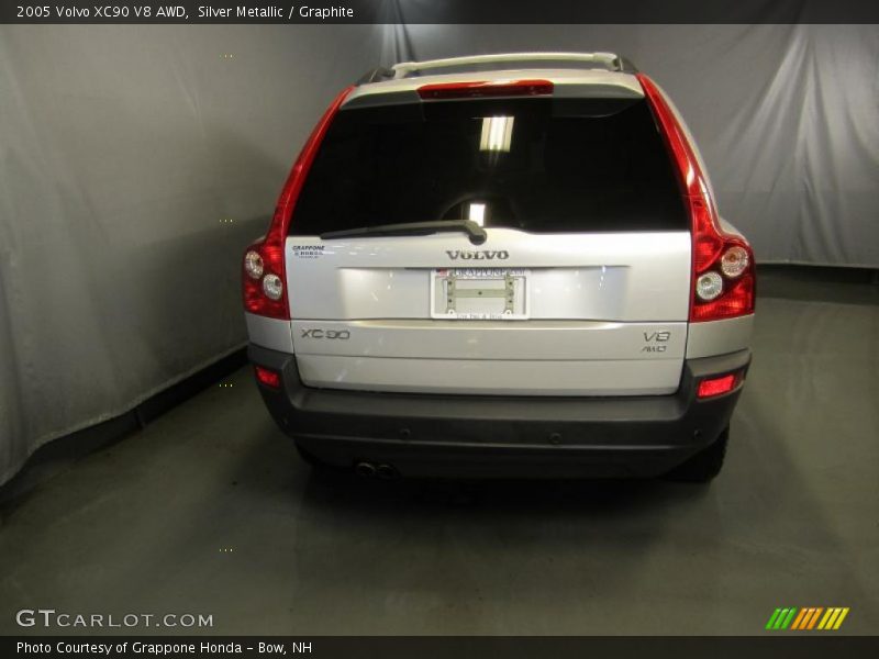 Silver Metallic / Graphite 2005 Volvo XC90 V8 AWD