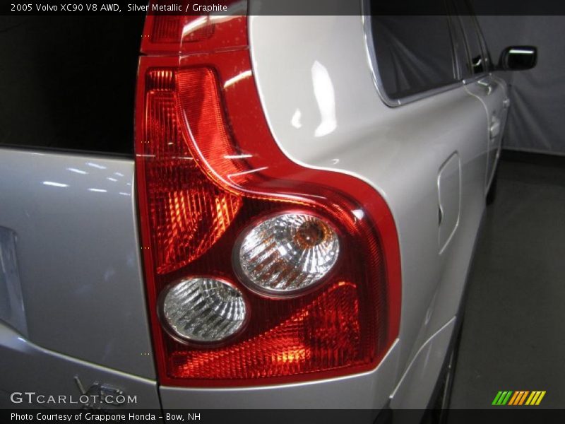 Silver Metallic / Graphite 2005 Volvo XC90 V8 AWD