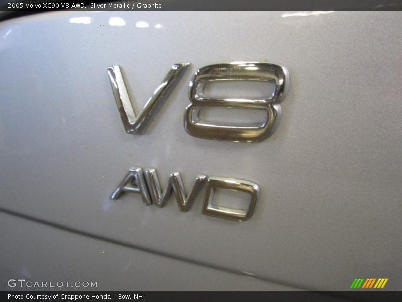 Silver Metallic / Graphite 2005 Volvo XC90 V8 AWD