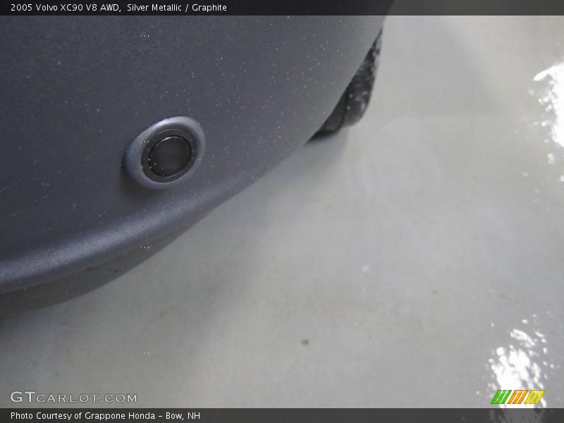 Silver Metallic / Graphite 2005 Volvo XC90 V8 AWD