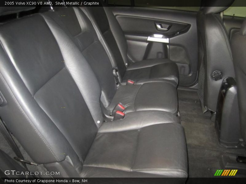 Silver Metallic / Graphite 2005 Volvo XC90 V8 AWD