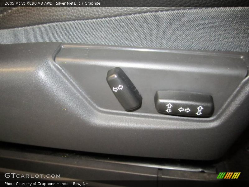 Silver Metallic / Graphite 2005 Volvo XC90 V8 AWD