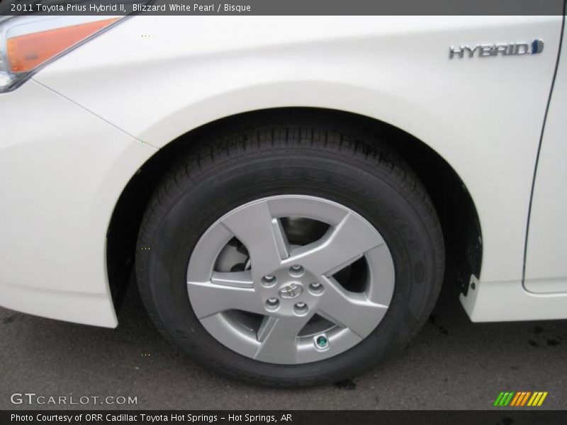 Blizzard White Pearl / Bisque 2011 Toyota Prius Hybrid II