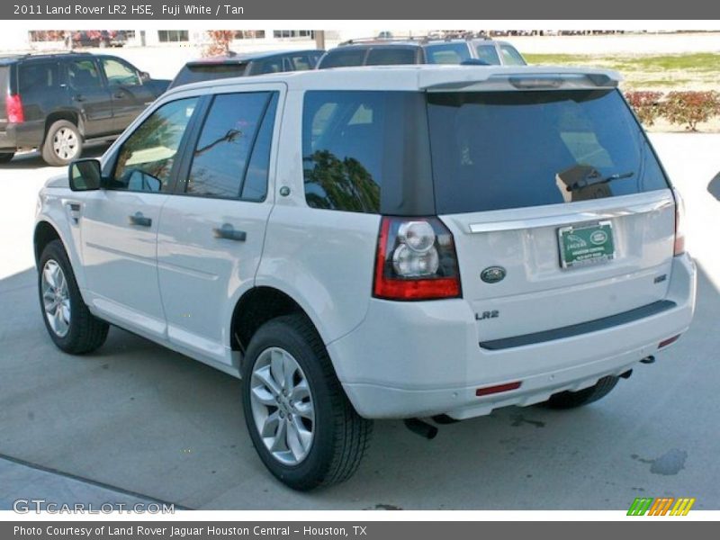 Fuji White / Tan 2011 Land Rover LR2 HSE