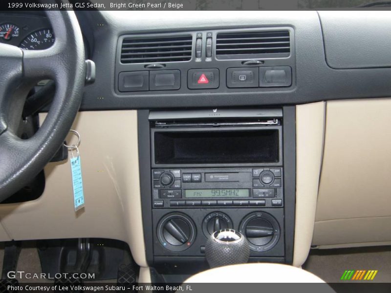 Bright Green Pearl / Beige 1999 Volkswagen Jetta GLS Sedan