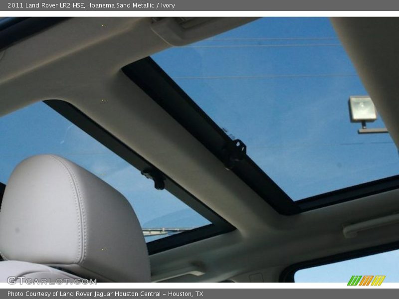 Ipanema Sand Metallic / Ivory 2011 Land Rover LR2 HSE