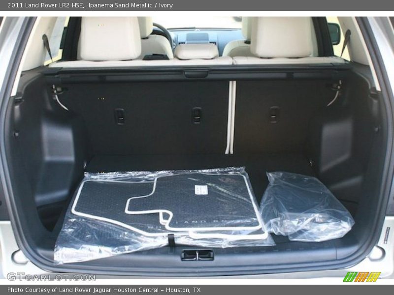 Ipanema Sand Metallic / Ivory 2011 Land Rover LR2 HSE