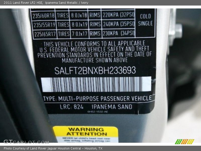 Ipanema Sand Metallic / Ivory 2011 Land Rover LR2 HSE