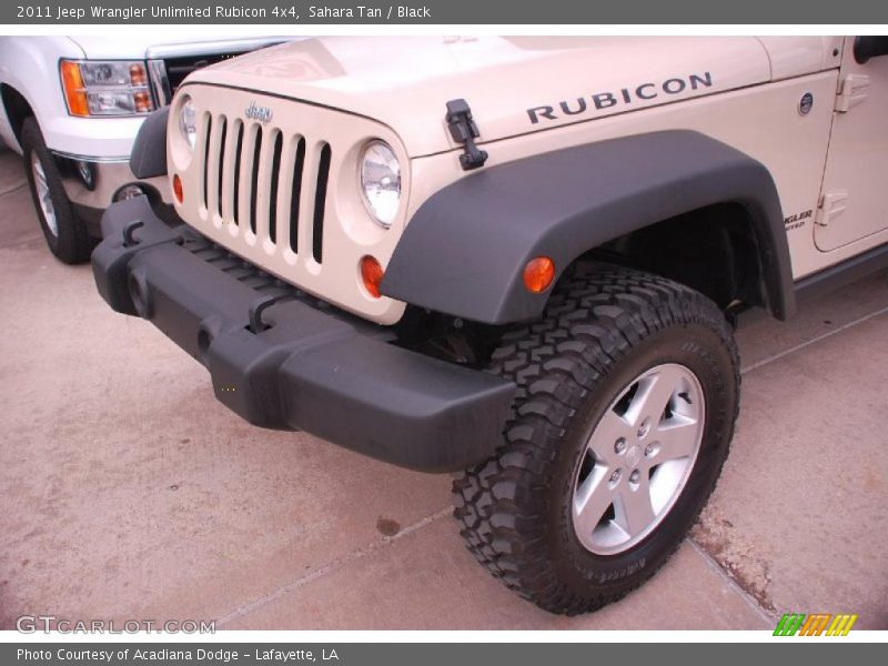 Sahara Tan / Black 2011 Jeep Wrangler Unlimited Rubicon 4x4
