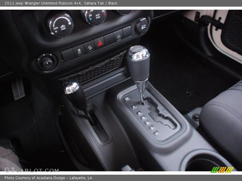 Sahara Tan / Black 2011 Jeep Wrangler Unlimited Rubicon 4x4