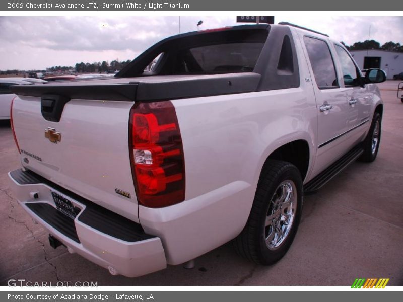 Summit White / Light Titanium 2009 Chevrolet Avalanche LTZ