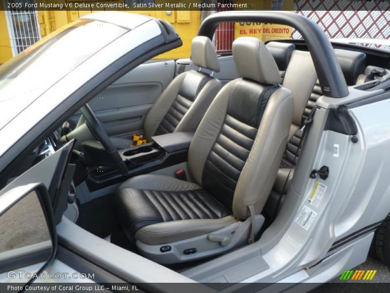  2005 Mustang V6 Deluxe Convertible Medium Parchment Interior