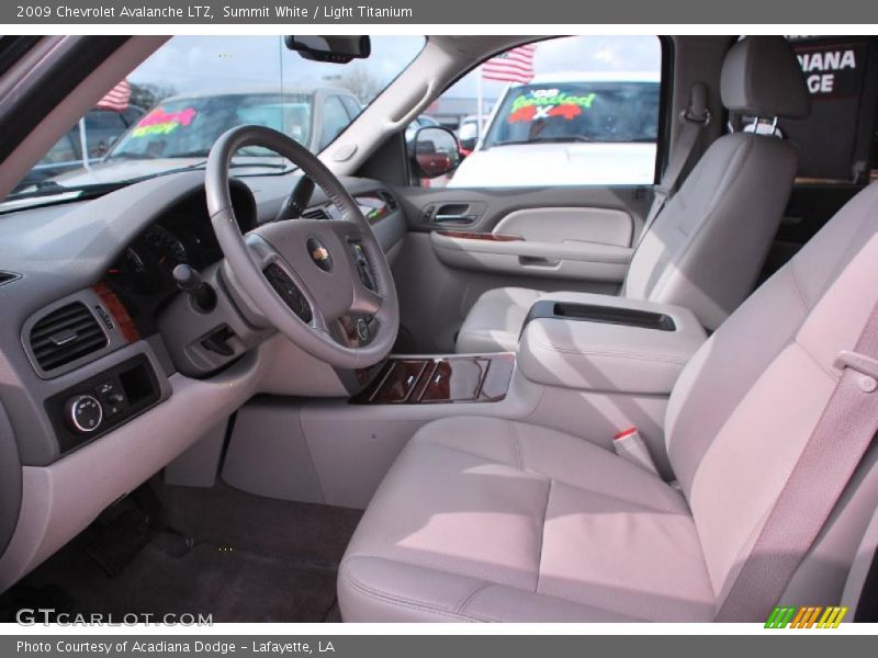 Summit White / Light Titanium 2009 Chevrolet Avalanche LTZ