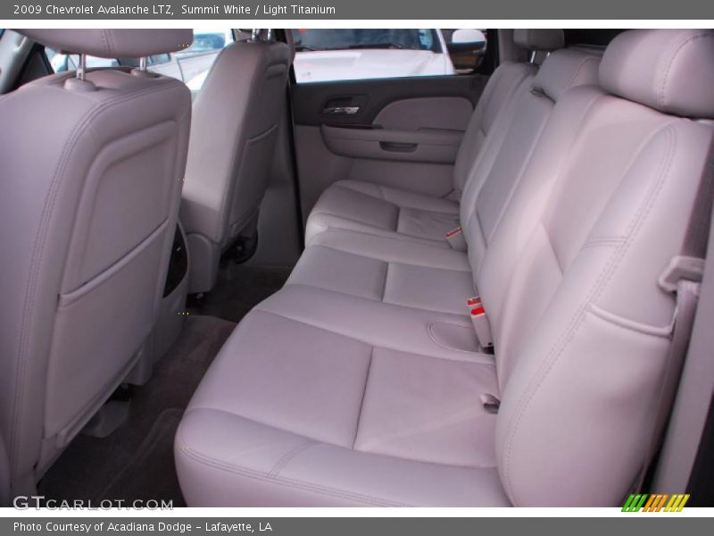 Summit White / Light Titanium 2009 Chevrolet Avalanche LTZ