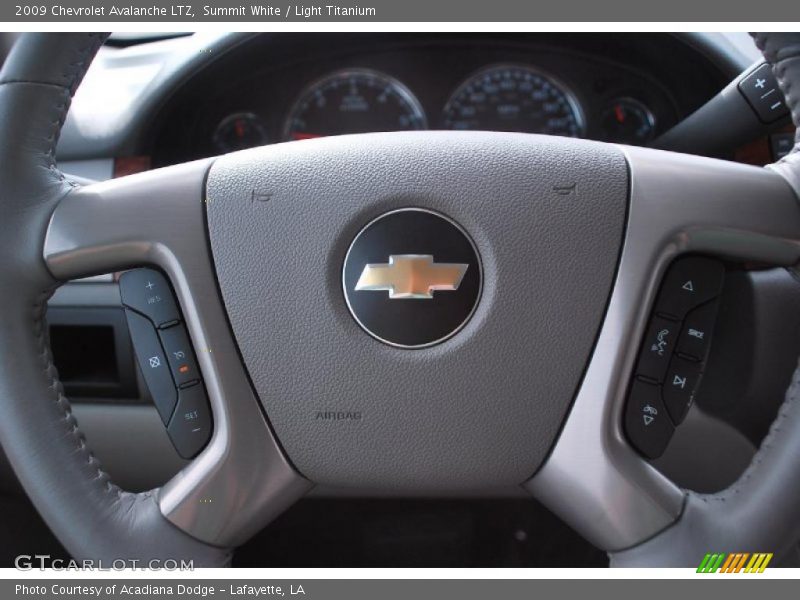 Summit White / Light Titanium 2009 Chevrolet Avalanche LTZ