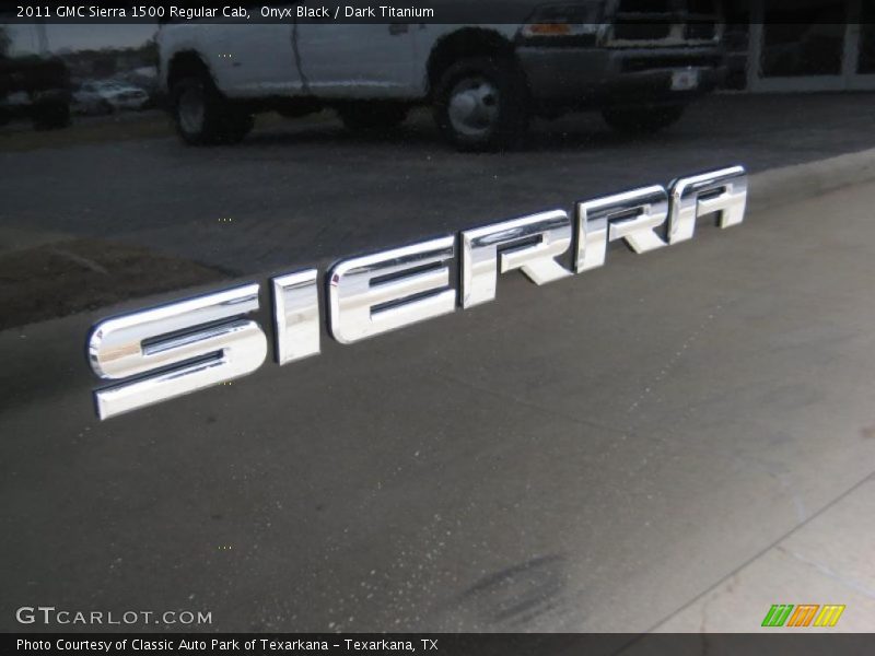 Onyx Black / Dark Titanium 2011 GMC Sierra 1500 Regular Cab