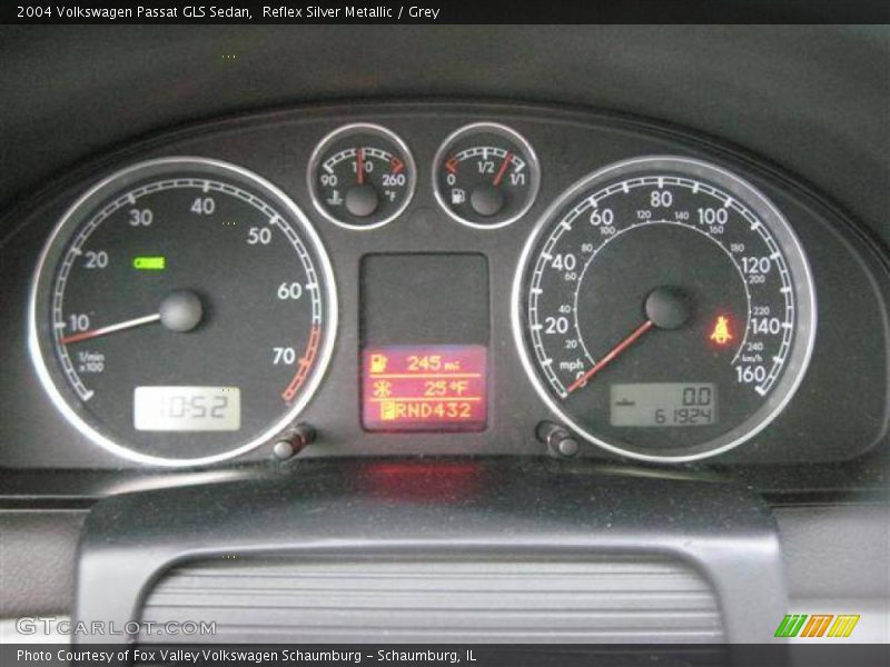 Reflex Silver Metallic / Grey 2004 Volkswagen Passat GLS Sedan