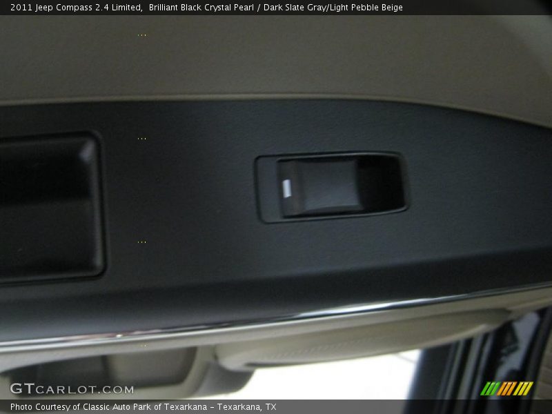 Brilliant Black Crystal Pearl / Dark Slate Gray/Light Pebble Beige 2011 Jeep Compass 2.4 Limited