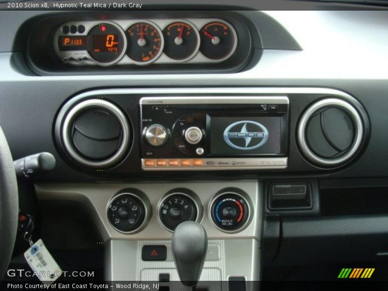 Hypnotic Teal Mica / Dark Gray 2010 Scion xB