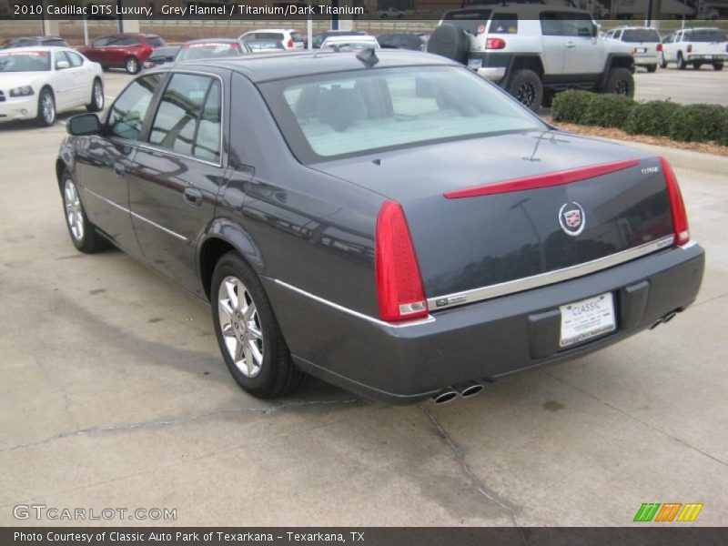 Grey Flannel / Titanium/Dark Titanium 2010 Cadillac DTS Luxury