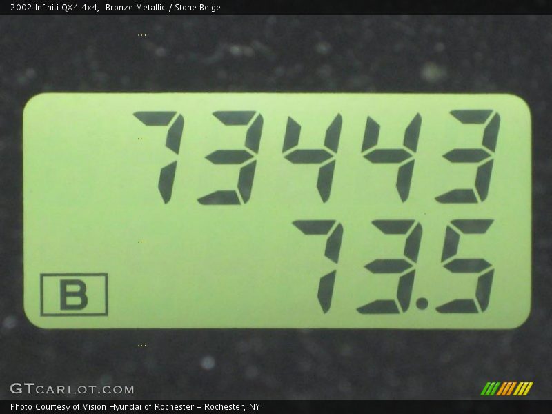 Bronze Metallic / Stone Beige 2002 Infiniti QX4 4x4