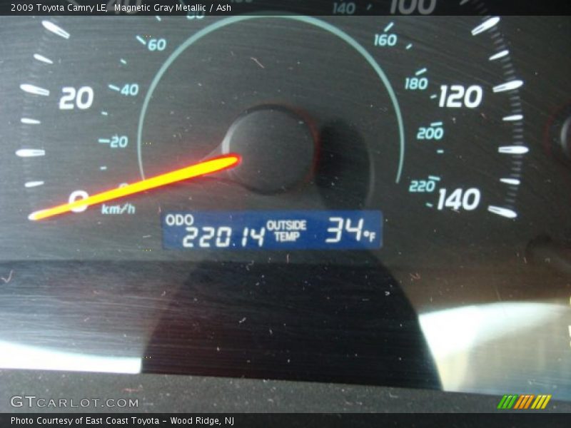 Magnetic Gray Metallic / Ash 2009 Toyota Camry LE
