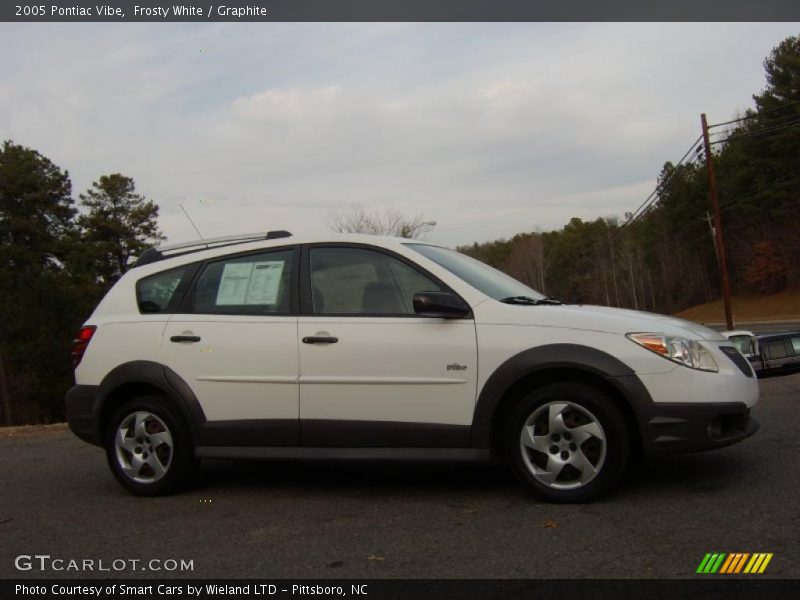 Frosty White / Graphite 2005 Pontiac Vibe