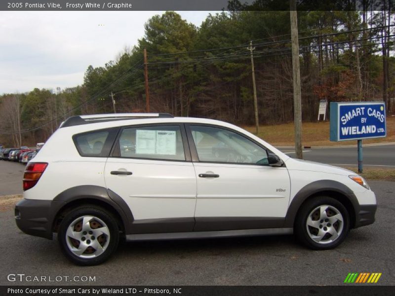 Frosty White / Graphite 2005 Pontiac Vibe