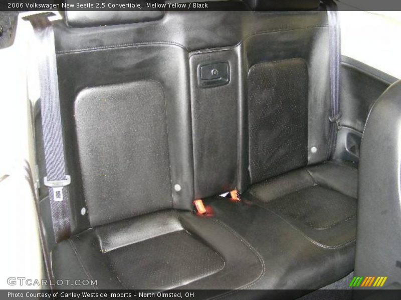 Mellow Yellow / Black 2006 Volkswagen New Beetle 2.5 Convertible