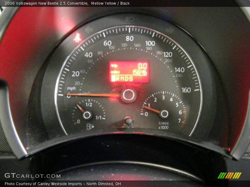 Mellow Yellow / Black 2006 Volkswagen New Beetle 2.5 Convertible