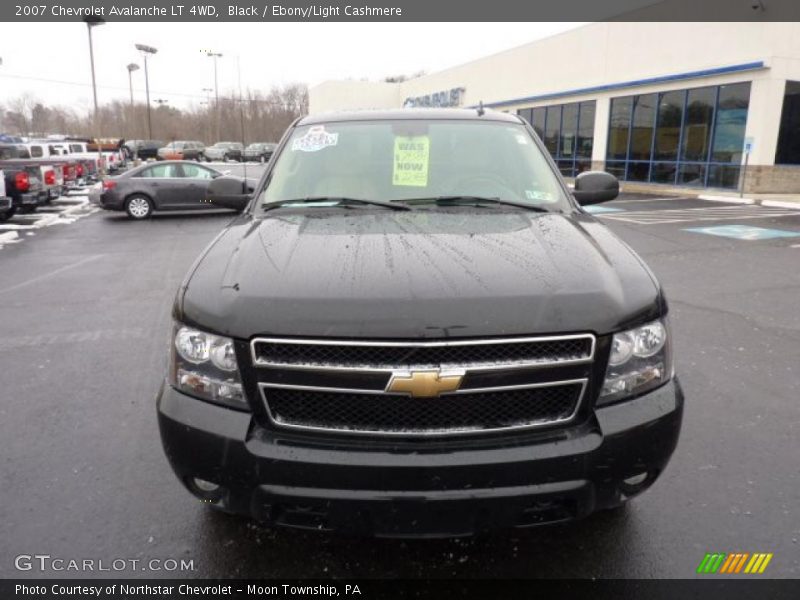 Black / Ebony/Light Cashmere 2007 Chevrolet Avalanche LT 4WD