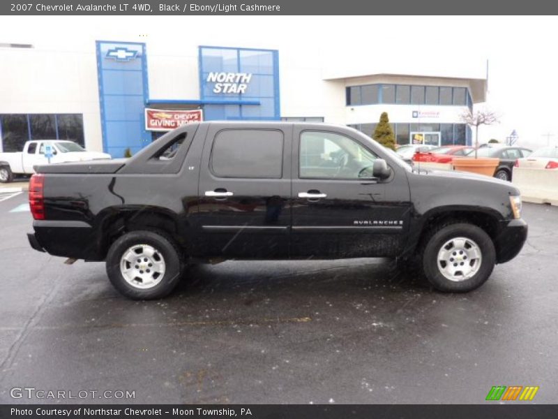 Black / Ebony/Light Cashmere 2007 Chevrolet Avalanche LT 4WD