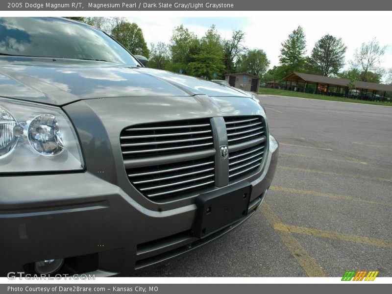 Magnesium Pearl / Dark Slate Gray/Light Graystone 2005 Dodge Magnum R/T