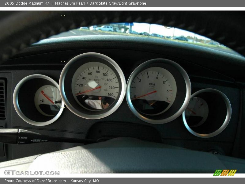 Magnesium Pearl / Dark Slate Gray/Light Graystone 2005 Dodge Magnum R/T