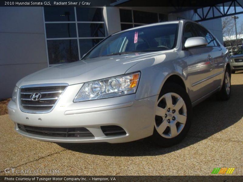 Radiant Silver / Gray 2010 Hyundai Sonata GLS