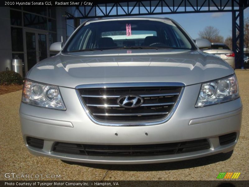 Radiant Silver / Gray 2010 Hyundai Sonata GLS
