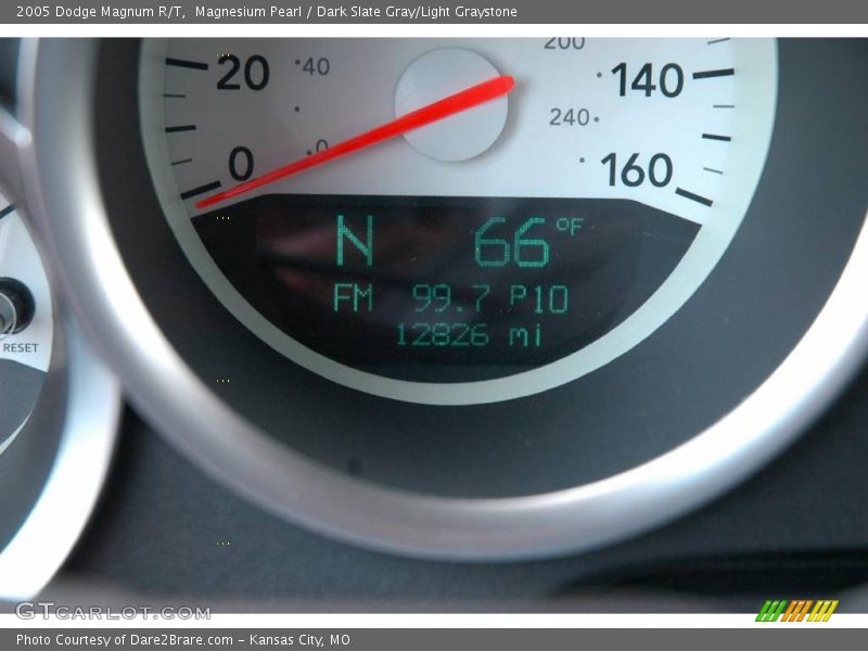 Magnesium Pearl / Dark Slate Gray/Light Graystone 2005 Dodge Magnum R/T