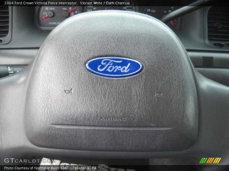 Vibrant White / Dark Charcoal 2004 Ford Crown Victoria Police Interceptor