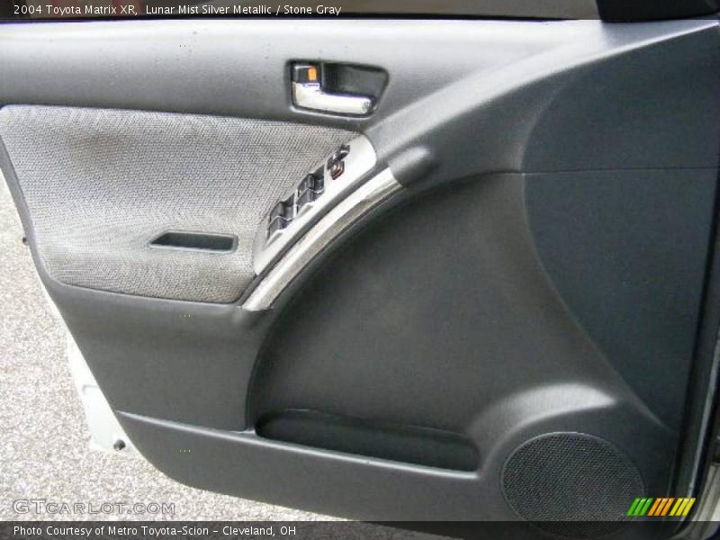 Lunar Mist Silver Metallic / Stone Gray 2004 Toyota Matrix XR