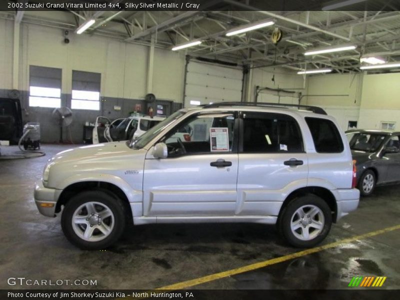 Silky Silver Metallic / Gray 2002 Suzuki Grand Vitara Limited 4x4