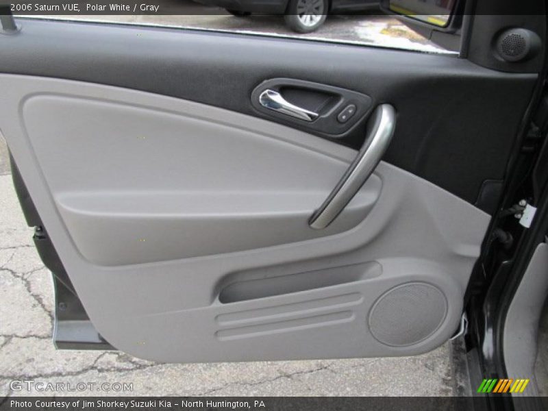 Polar White / Gray 2006 Saturn VUE