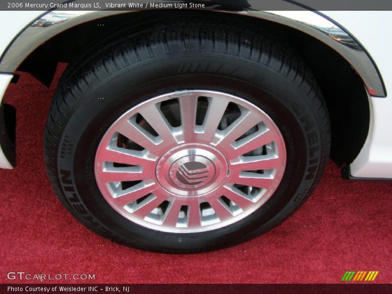 Vibrant White / Medium Light Stone 2006 Mercury Grand Marquis LS